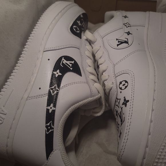 Airforce 1 women's size 8. LV "Custom Made" - Picture 8 of 8